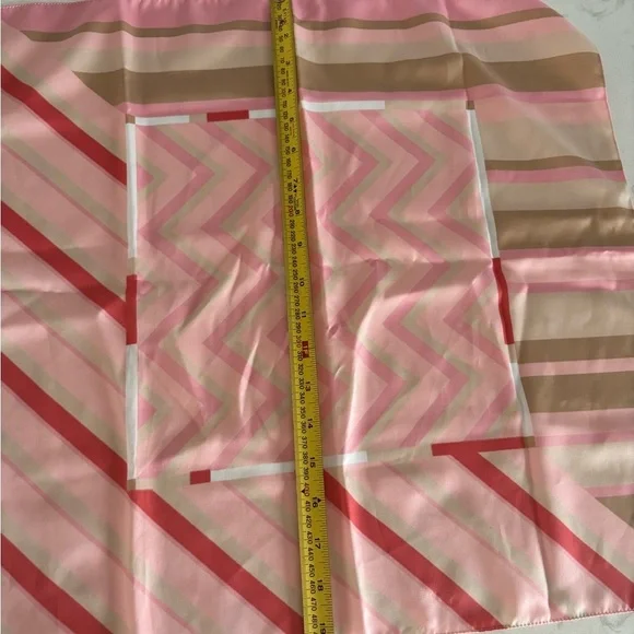 Pink Scarf - Picture 5 of 6